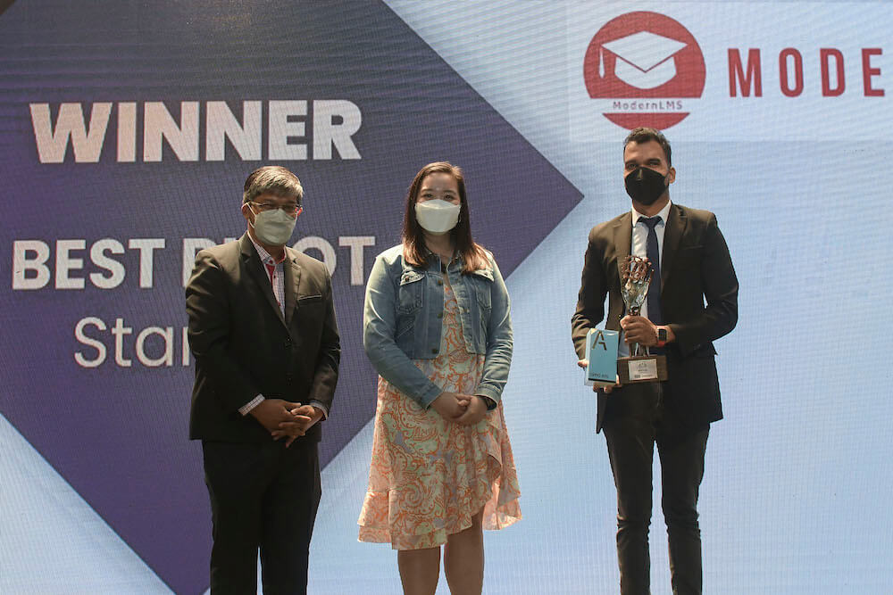 ModernLMS winning award